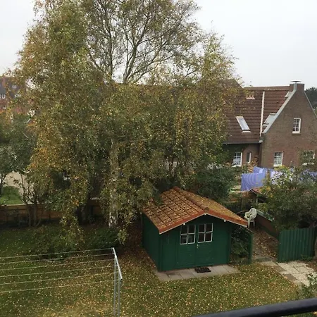 Heimathafen Im Haus Abert, *